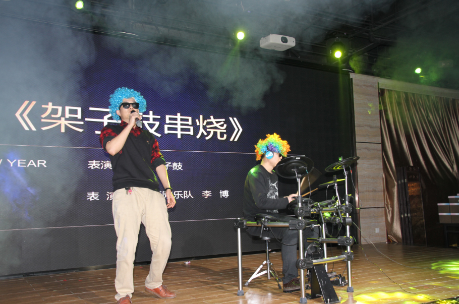 UxMhbo7hQqia-JfbLsbwFw